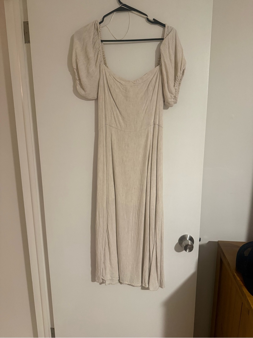 Light Cream Puff-Sleeve Midi Dress